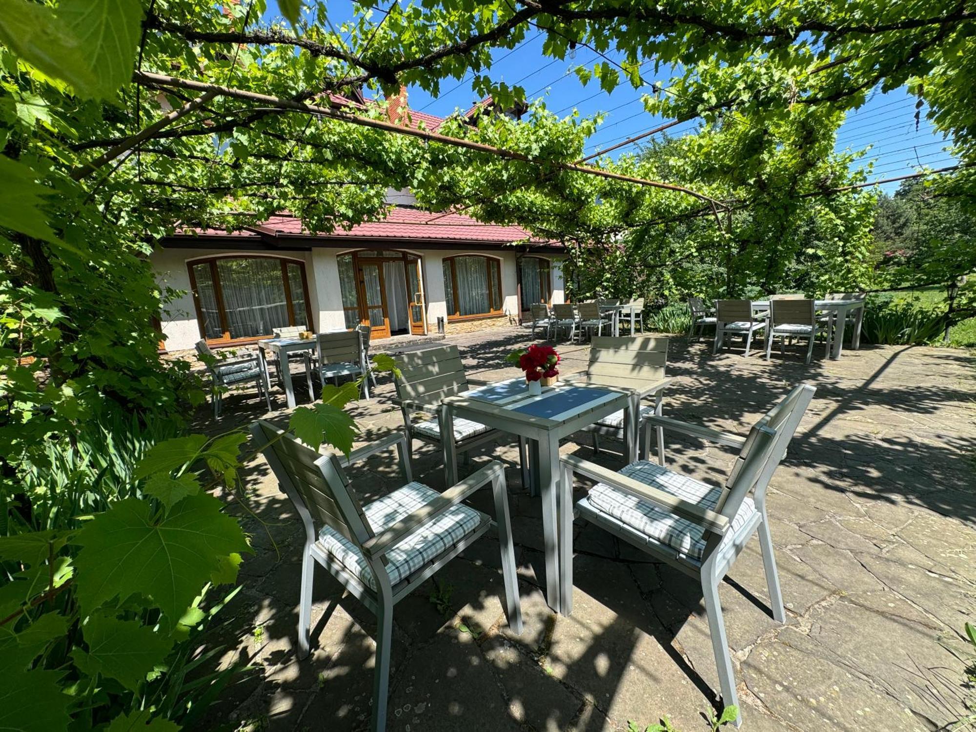 Троянда Карпат Hotell Karpaty Eksteriør bilde